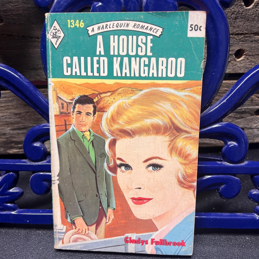 A House‎ Called Kangaroo, by Gladys Fullbrook Vtg Harlequin Romance #1346 1970